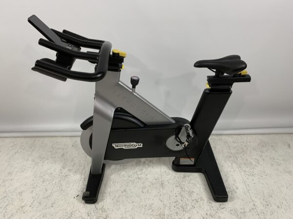 technogym_group_cycle_connect_gym_warehouse