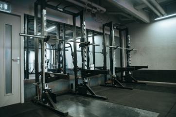 Half racks gym warehouse - fitness
